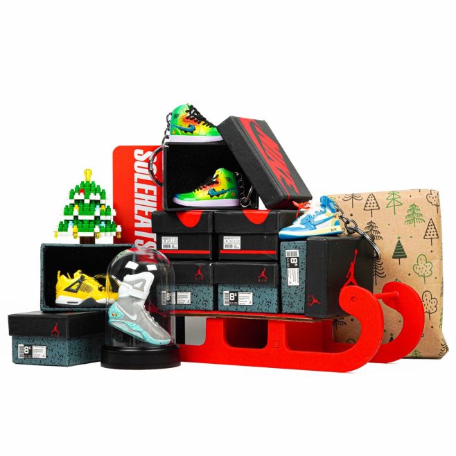 HOU HOU HOU! Vánoce 🎄 jsou za dveřmi, zásoby se opět zmenšují a zásilky lítaj jak lidi v obchoďácích. Miniaturní 3D...